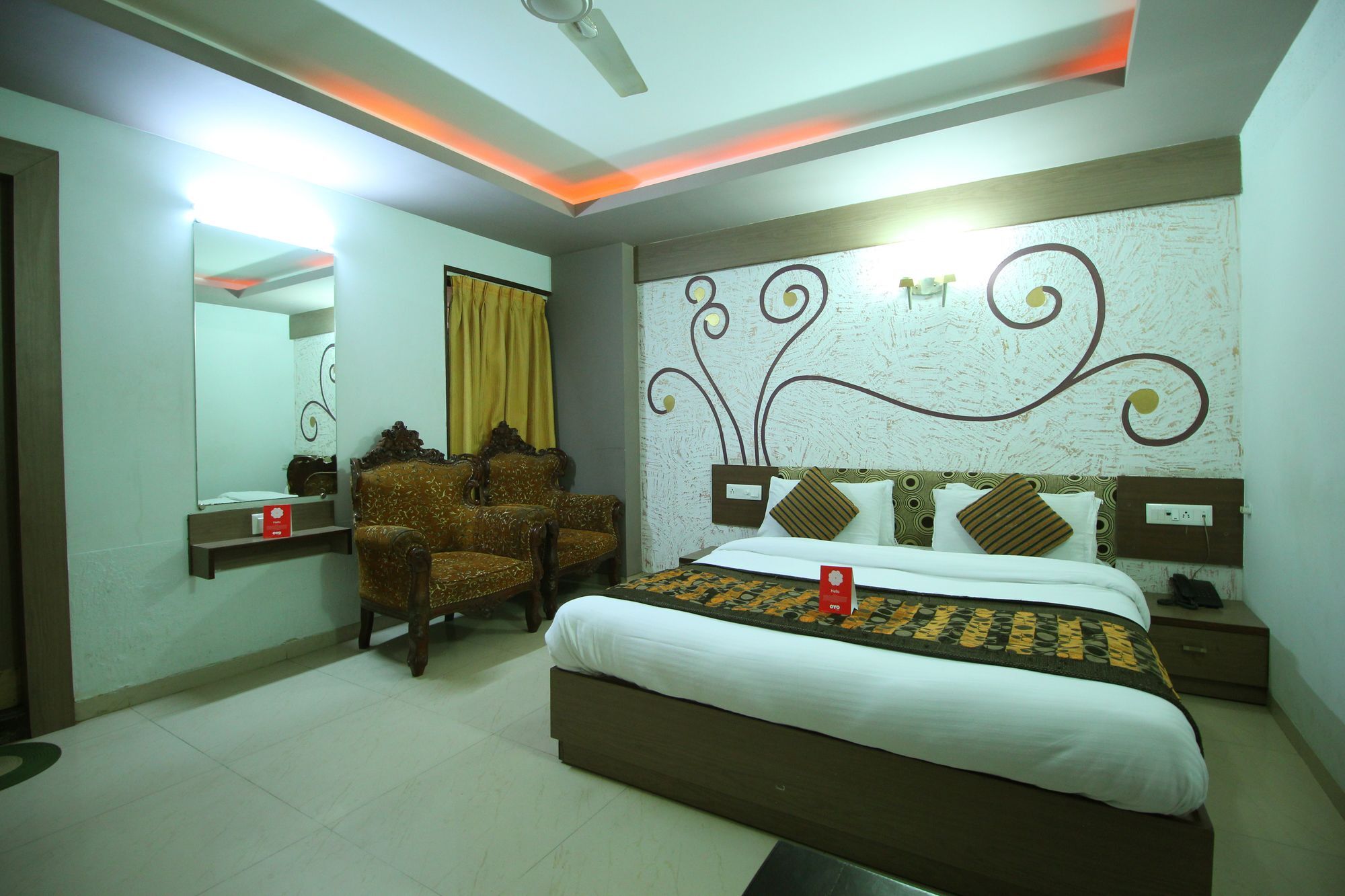Oyo 4161 Hotel Shailly Inn Ahmedabad Extérieur photo
