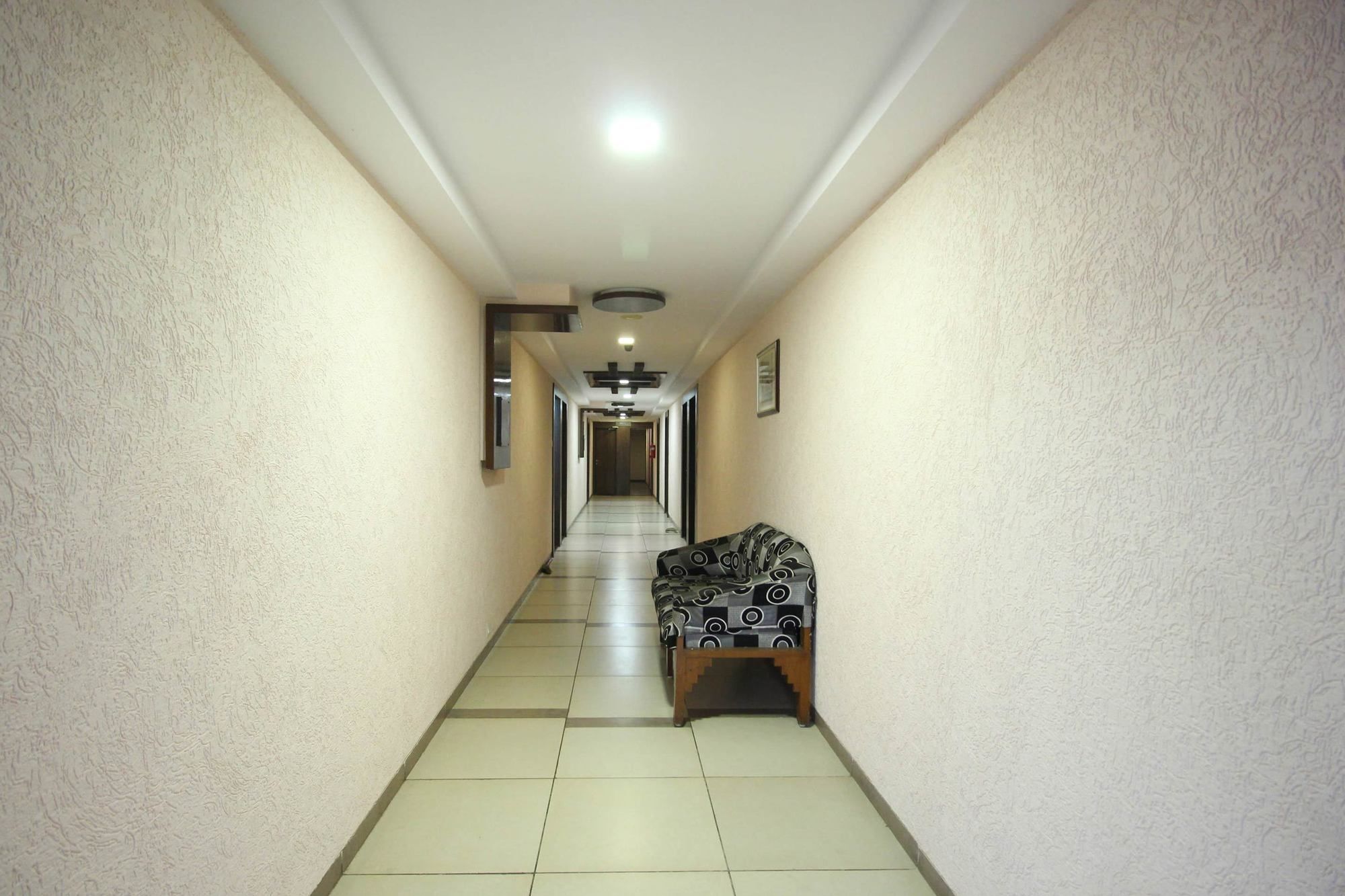 Oyo 4161 Hotel Shailly Inn Ahmedabad Extérieur photo